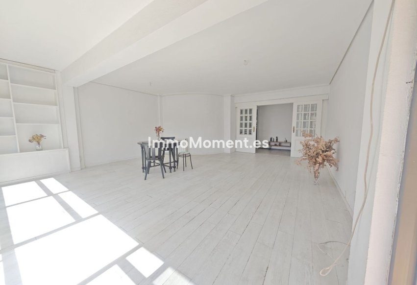 Wiederverkauf - Wohnung - Torremolinos - La Carihuela