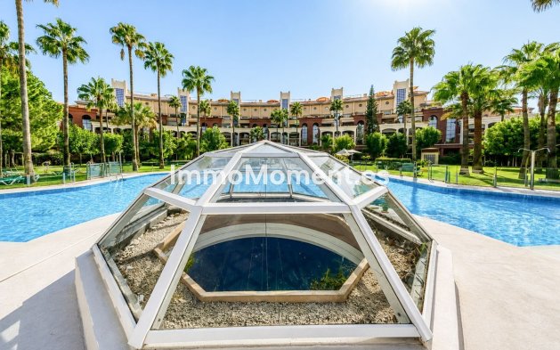 Wohnung - Wiederverkauf - Benalmadena - Benalmadena Centro