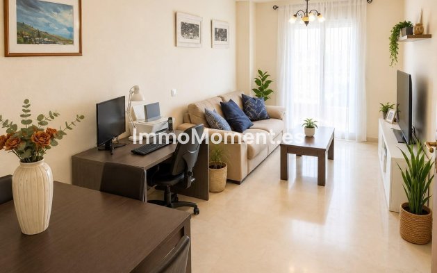 Wohnung - Wiederverkauf - Benalmadena - Benalmadena Centro