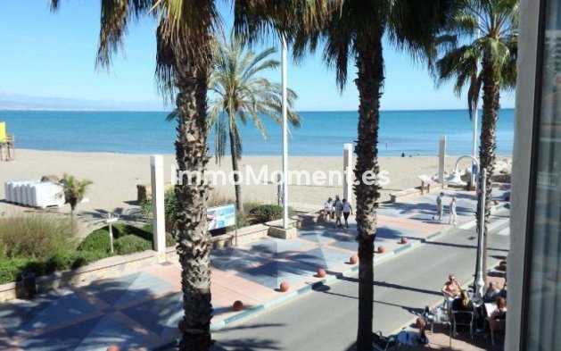 Wohnung - Wiederverkauf - Benalmadena - Benalmadena Centro