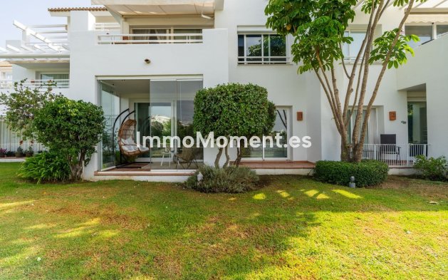 Wohnung - Wiederverkauf - Casares - Casares Centro