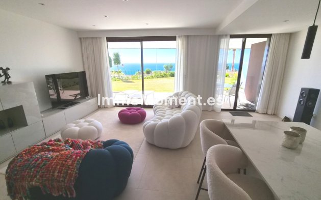 Wohnung - Wiederverkauf - Casares - Casares Centro