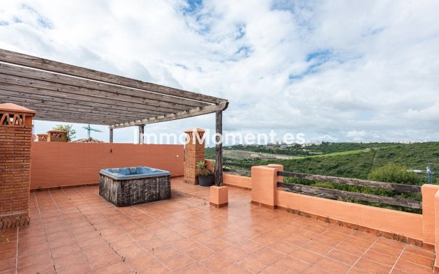Wohnung - Wiederverkauf - Casares - Casares Centro