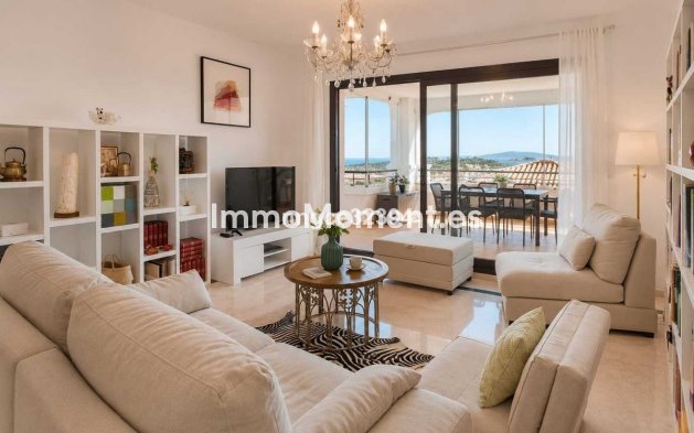 Wohnung - Wiederverkauf - Casares - Casares Centro