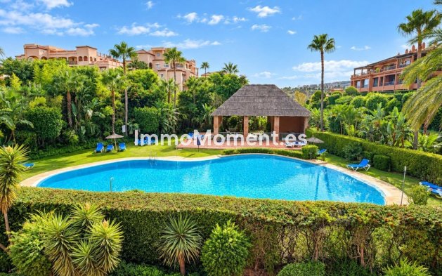 Wohnung - Wiederverkauf - Estepona  - Atalaya