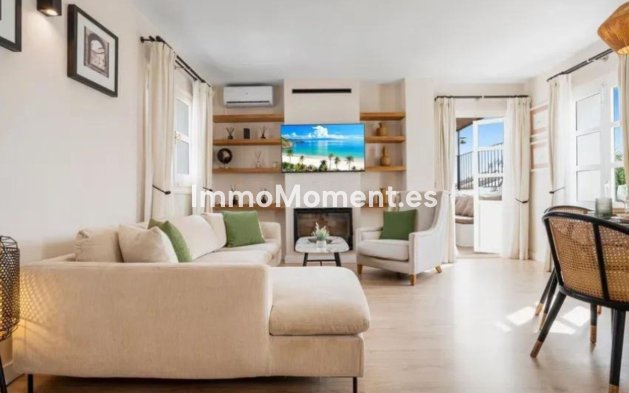 Wohnung - Wiederverkauf - Estepona  - Benamara