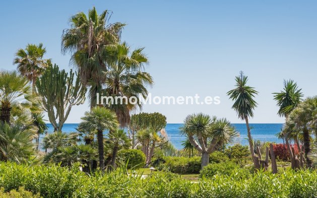 Wohnung - Wiederverkauf - Estepona  - Costalita