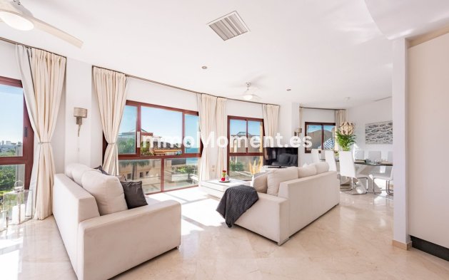 Wohnung - Wiederverkauf - Estepona  - Costalita