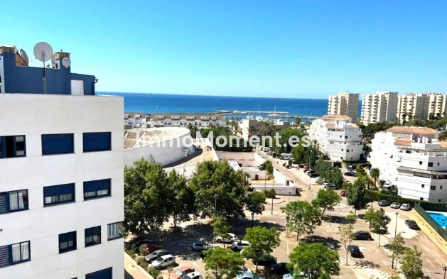 Wohnung - Wiederverkauf - Estepona  - Estepona Centro