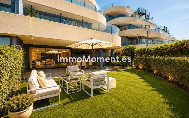 Wohnung - Wiederverkauf - Estepona  - Estepona Centro