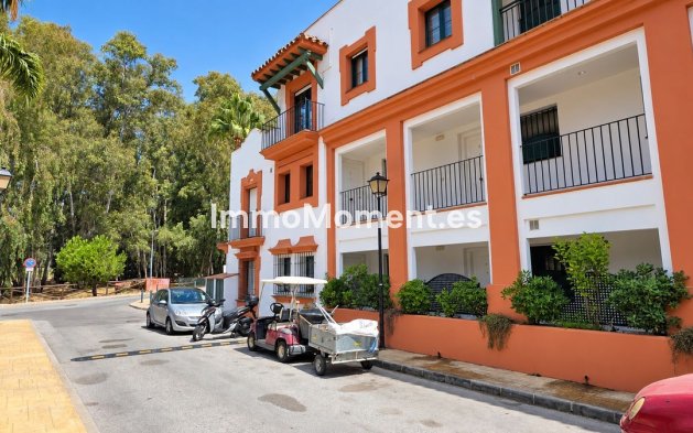 Wohnung - Wiederverkauf - Estepona  - Estepona Centro