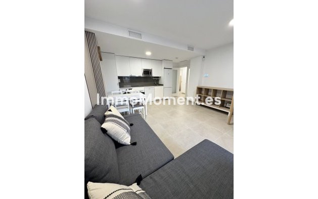 Wohnung - Wiederverkauf - Estepona  - Estepona Centro