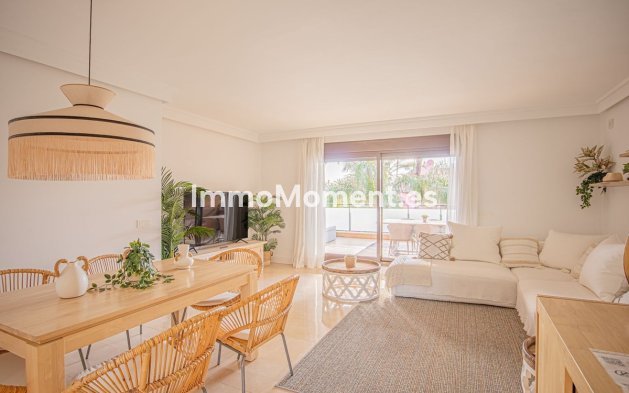 Wohnung - Wiederverkauf - Estepona  - Estepona Centro