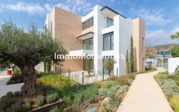 Wohnung - Wiederverkauf - Estepona  - Estepona Centro