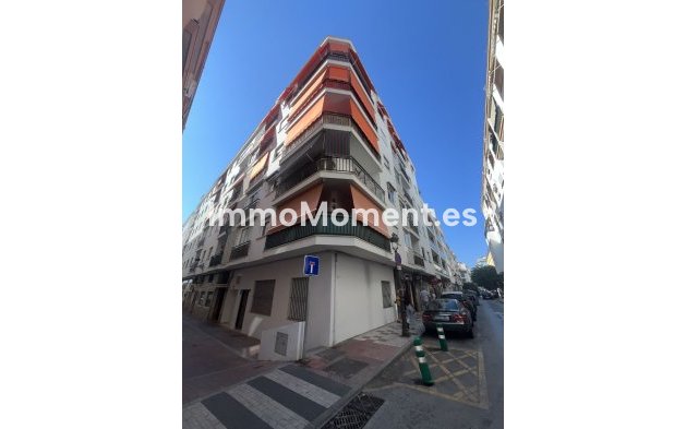 Wohnung - Wiederverkauf - Estepona  - Estepona Centro