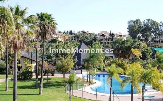 Wohnung - Wiederverkauf - Estepona  - Estepona Centro