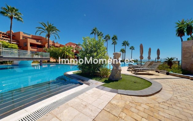 Wohnung - Wiederverkauf - Estepona  - Estepona Centro