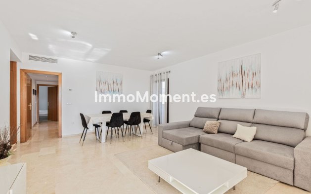 Wohnung - Wiederverkauf - Estepona  - Estepona Centro
