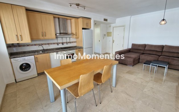 Wohnung - Wiederverkauf - Estepona  - Estepona Centro