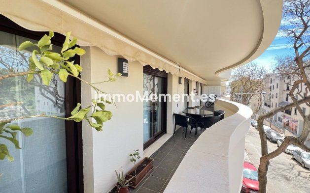 Wohnung - Wiederverkauf - Estepona  - Estepona Centro