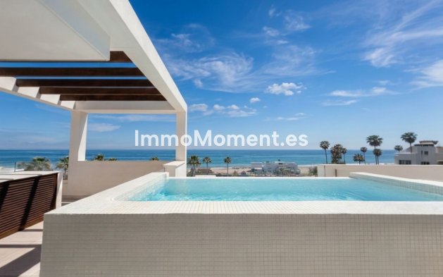 Wohnung - Wiederverkauf - Estepona  - Estepona Centro
