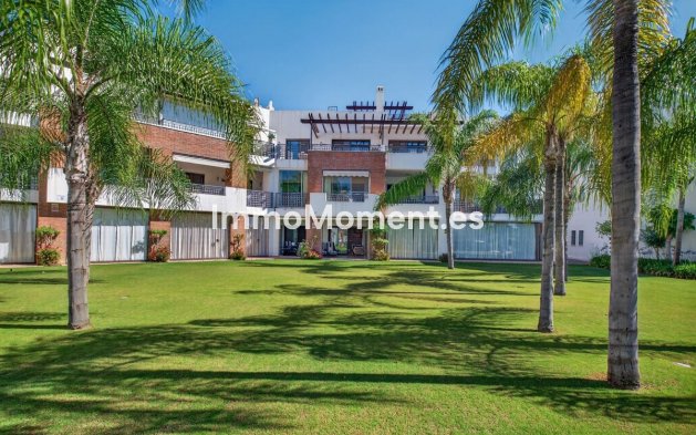 Wohnung - Wiederverkauf - Estepona  - Estepona Centro