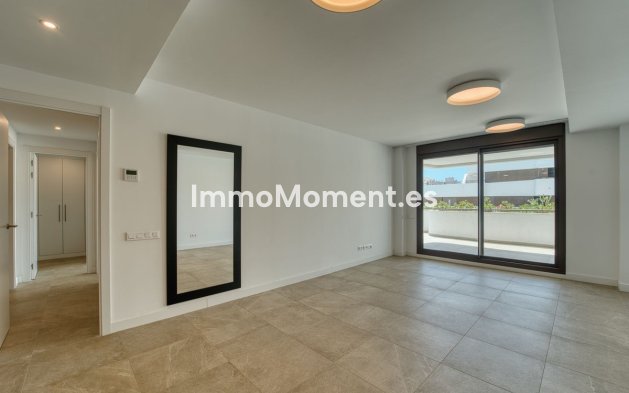 Wohnung - Wiederverkauf - Estepona  - Estepona Centro