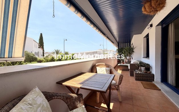 Wohnung - Wiederverkauf - Estepona  - Estepona Centro