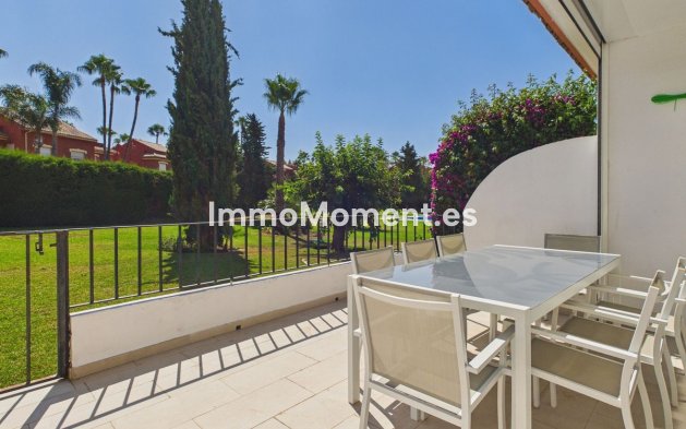 Wohnung - Wiederverkauf - Estepona  - Estepona Centro