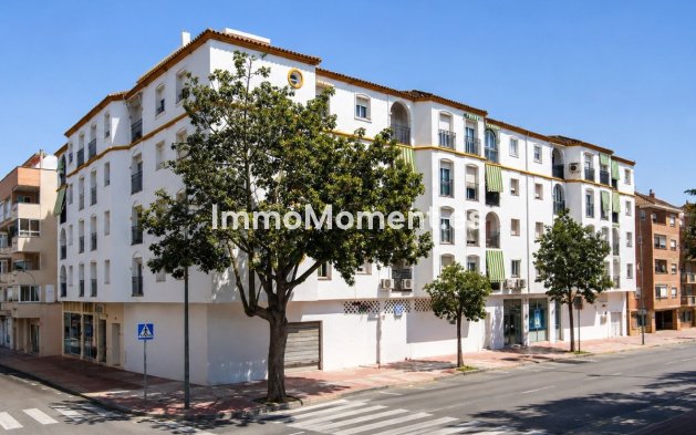 Wohnung - Wiederverkauf - Estepona  - Estepona Centro