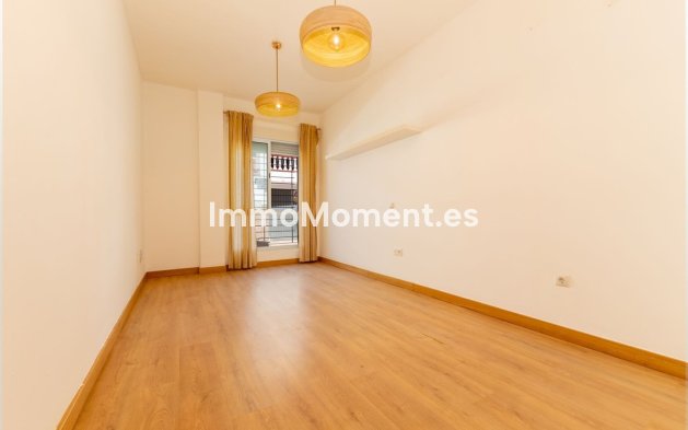 Wohnung - Wiederverkauf - Málaga - Suárez
