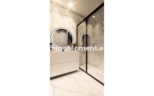 Wohnung - Wiederverkauf - Málaga - Teatinos