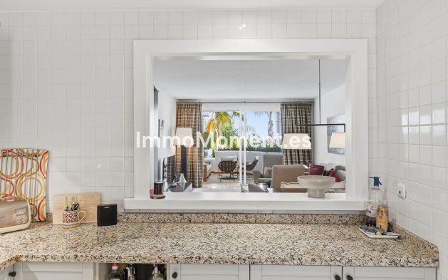 Wohnung - Wiederverkauf - Marbella - Nueva Andalucía