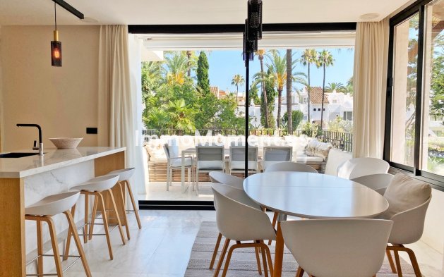Wohnung - Wiederverkauf - Marbella - Puerto Banús