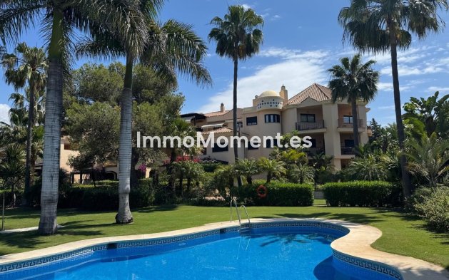 Wohnung - Wiederverkauf - Marbella - Puerto Banús