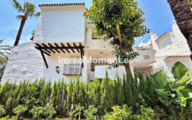 Wohnung - Wiederverkauf - Puerto Banús - Puerto Banús