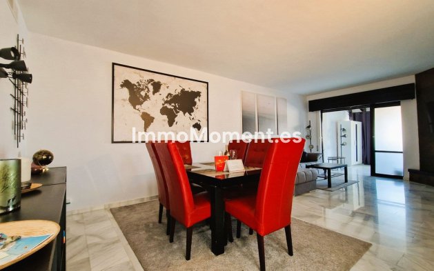 Wohnung - Wiederverkauf - Puerto Banús - Puerto Banús