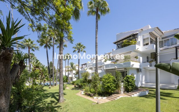 Wohnung - Wiederverkauf - Puerto Banús - Puerto Banús