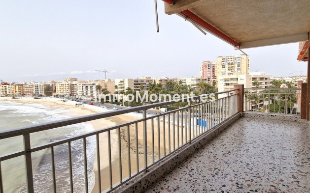 Wohnung - Wiederverkauf - Torrevieja - Torrevieja Centro