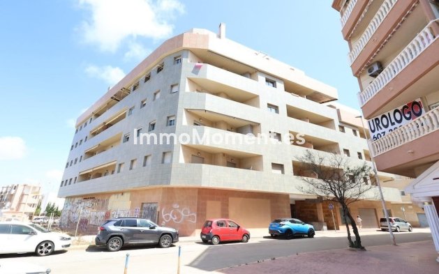 Wohnung - Wiederverkauf - Torrevieja - Torrevieja Centro