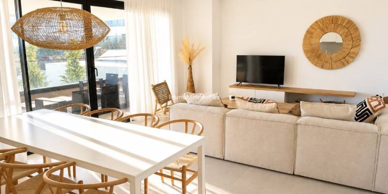 LUXE APPARTEMENT MET 4 SLAAPKAMERS TE KOOP IN ESTEPONA | LAS MESAS