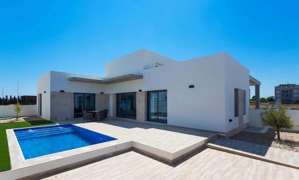 Independent à Daya Nueva