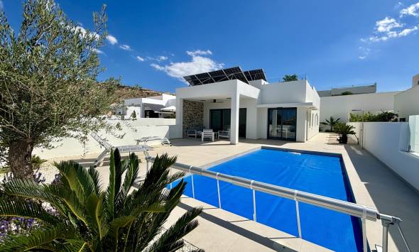 Vrijstaand in Benijófar