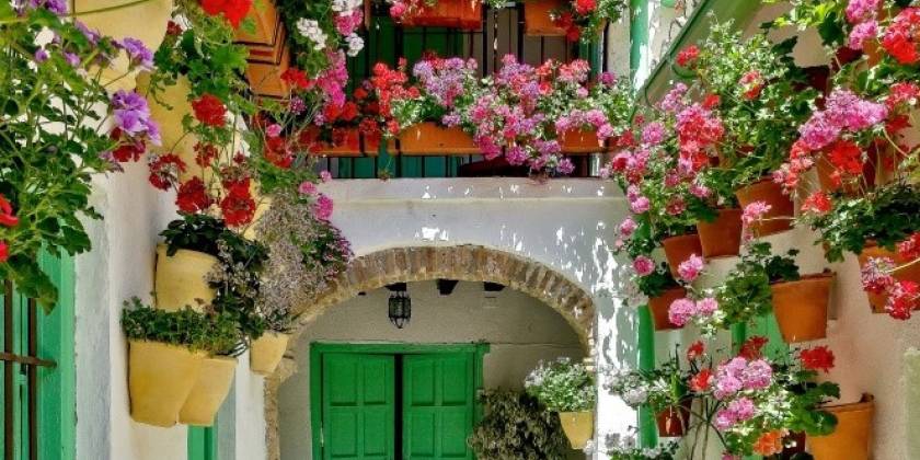 WARUM WEITER IN SPANIEN INVESTIEREN?