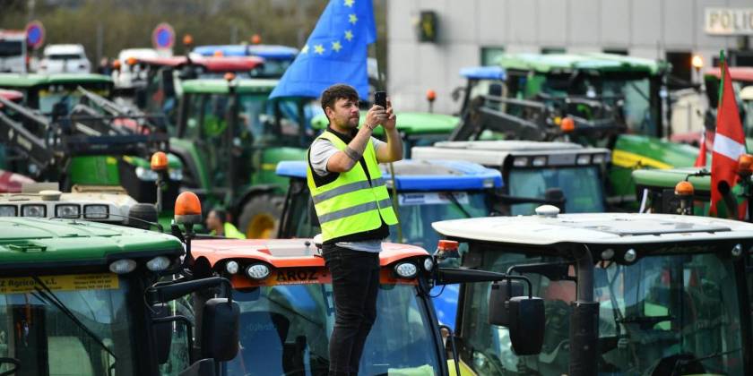 LOS AGRICULTORES ESPAÑOLES DAN LA ALARMA