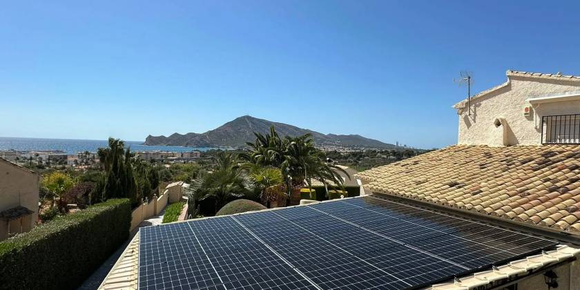 PANNEAUX SOLAIRES INUTILES EN CAS DE PANNE DE COURANT