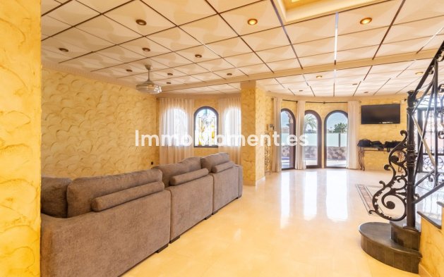 Resale - Detached villa - Orihuela Costa