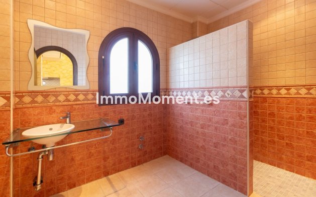 Resale - Detached villa - Orihuela Costa
