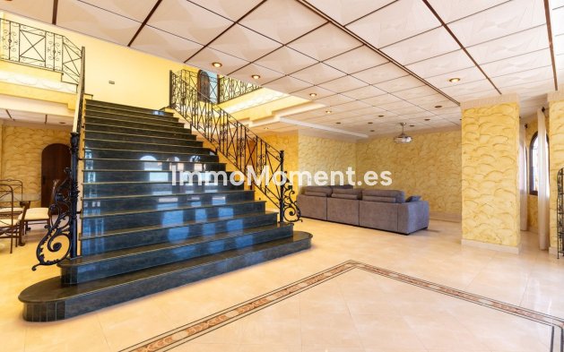 Resale - Detached villa - Orihuela Costa