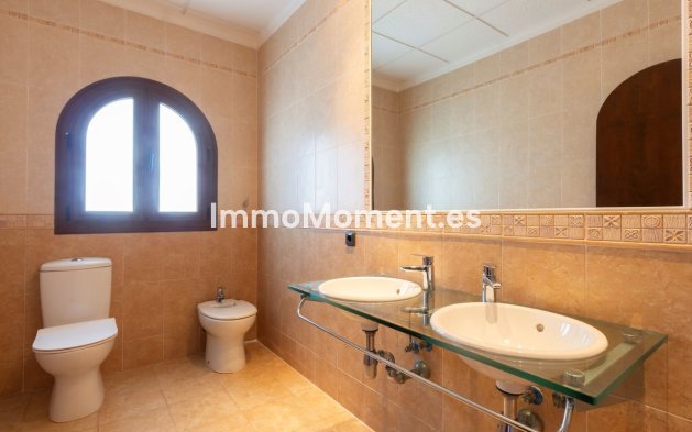 Resale - Detached villa - Orihuela Costa